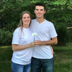 Meet your Posher, Adam